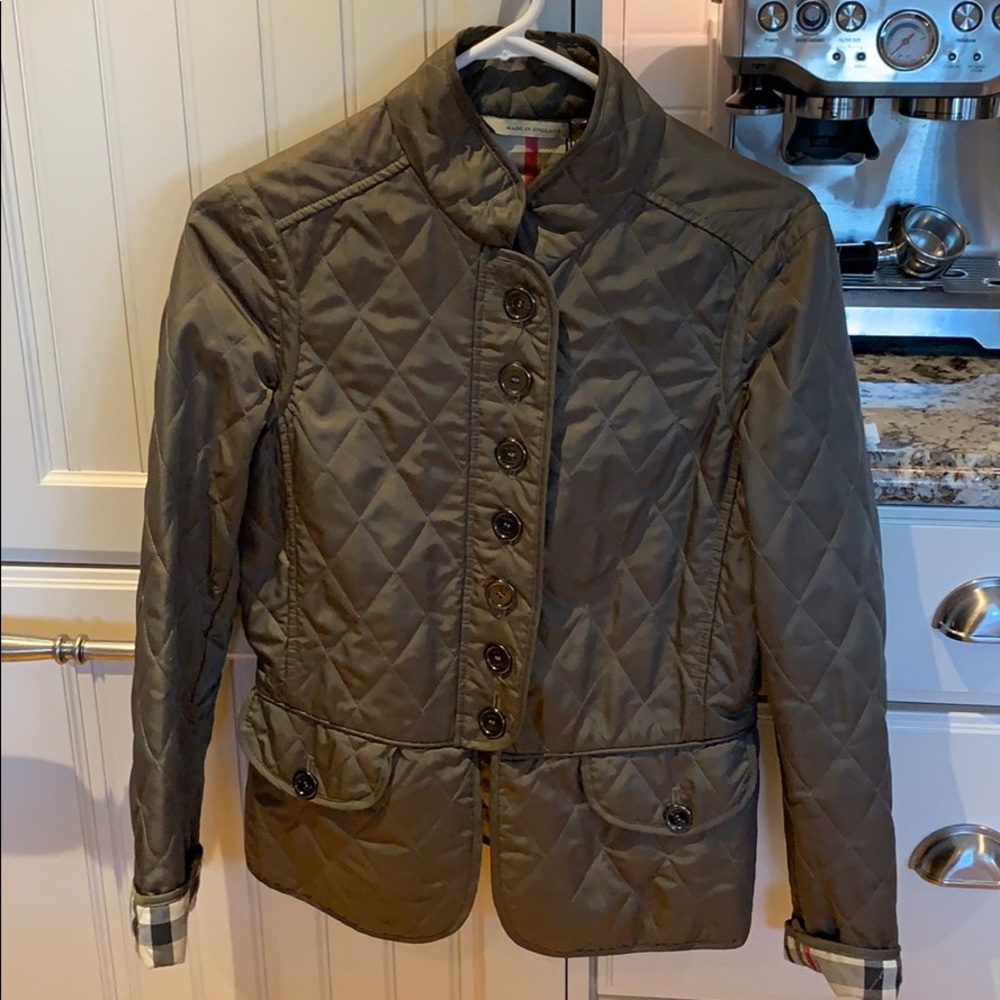 Burberry women’s quilted jacket green size small